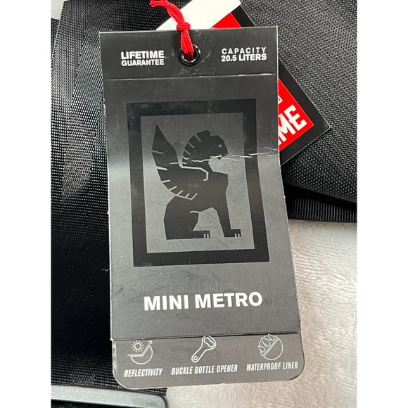 NWT Chrome Mini Metro 31st Union Messenger Bag Embroidered 21.5 L Black - Picture 3 of 12